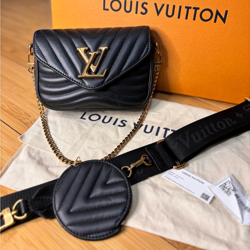 LOUIS VUITTON NEW WAVE MULTI-POCHETTE